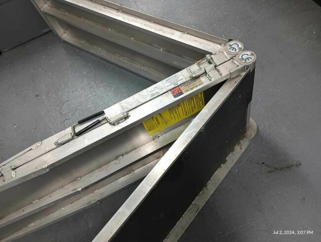 Ramp ,Black & Silver