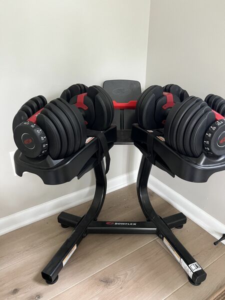 Pair of Bowflex SelecTech 552 Dumbbells (Stand included)