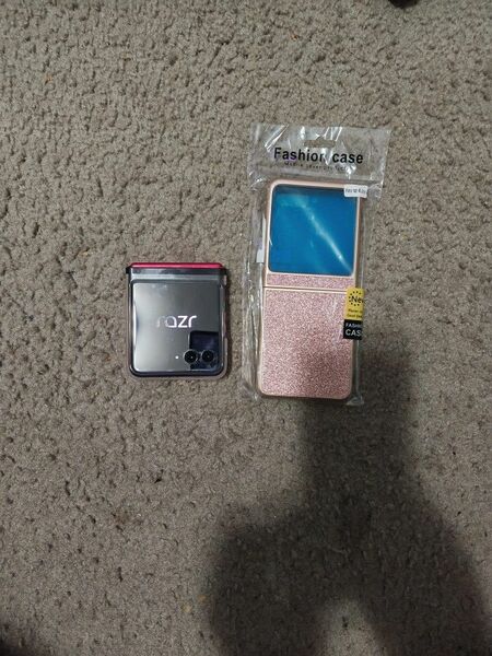 T-Mobile Motorola Razr Plus 2023