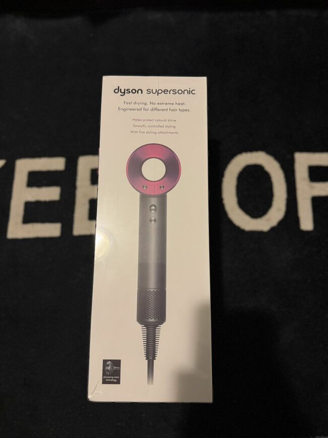 dyson supersonic (2 Years Warranty) moneyback guarantee (Send Best Offer)