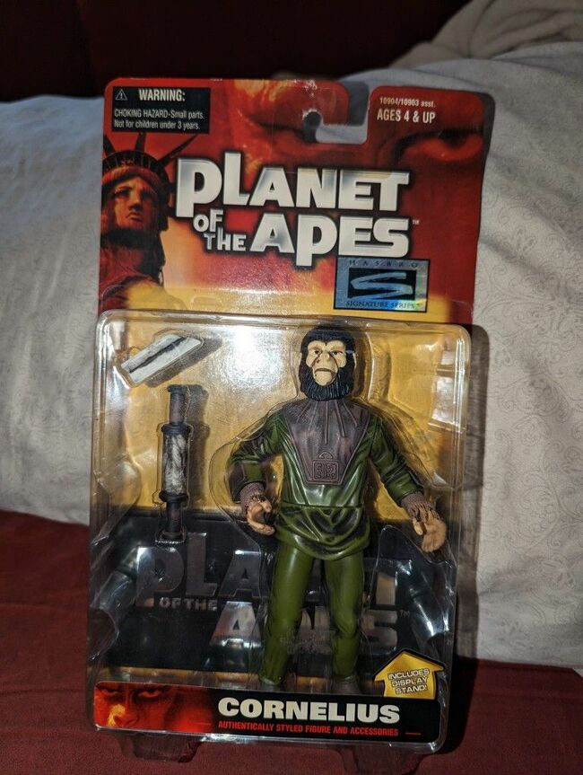 Signature Collection Planet Of The Apes Cornelius Figure New Unopened Box