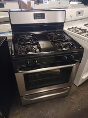Black And Stainless Steel Frigidaire Gas Stove Working Great Condition