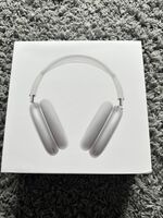 AirPod Max’s For Sale Still Look Brand New