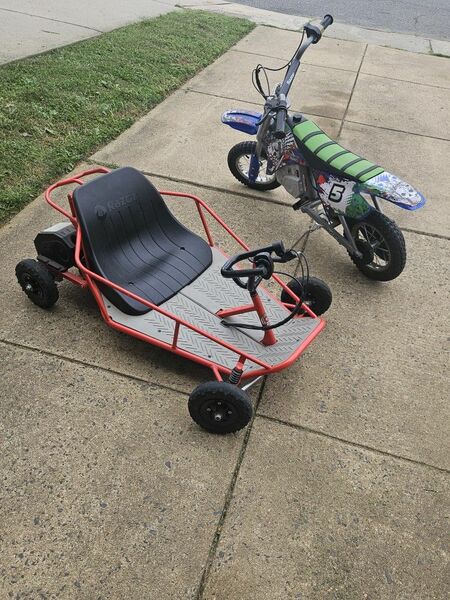 Razor Buggy And Razor Dirt Bike
