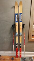 Vintage K2 SR-22 USA Skis 185cm Tyrolia 220 Bindings Display