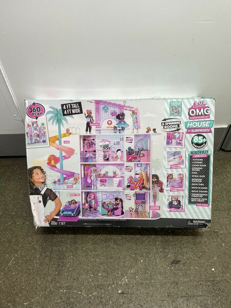 LOL Surprise OMG House of Surprises – New Real Wood Dollhouse w/ 4 Floors - NEW