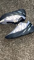 yeezy 700
