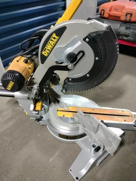 DeWalt 12 inch Corded Slide Miter Saw
