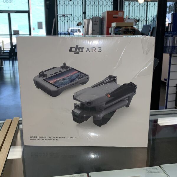 DJI Air 3 Flymore Combo W/RC2 Remote.