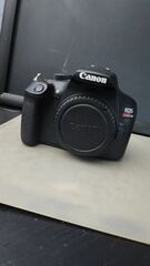 Canon Rebel T6 w/  canon EFS 18-55mm len