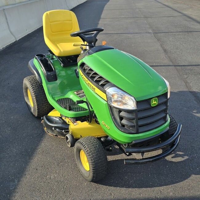 42" John Deere D130 22HP Lawnmower