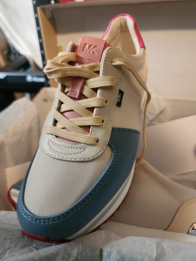 Michael Kors Sneakers 7.5 MONIQUE TRAINER