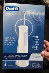 ORAL-B Water Flosser Advanced (white) BRAND NEW / BOX NEVER OPENED