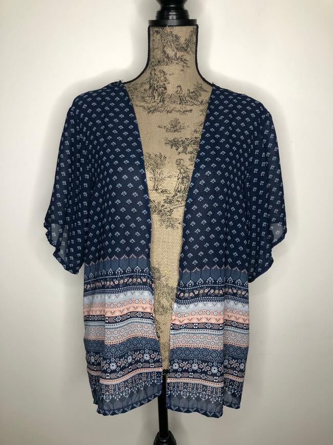 Charlotte Russe Blue Print Kimono • XS