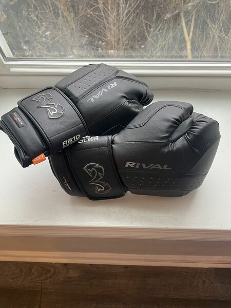 Rival RB10 Boxing Gloves