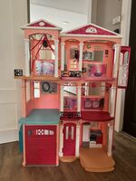 Mattel Barbie 3 Story Pink Doll Town House