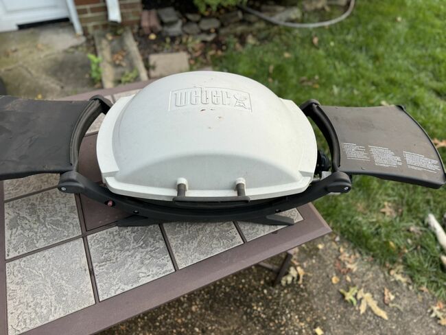 Weber Table Top Camping Tailgating Grill Propane