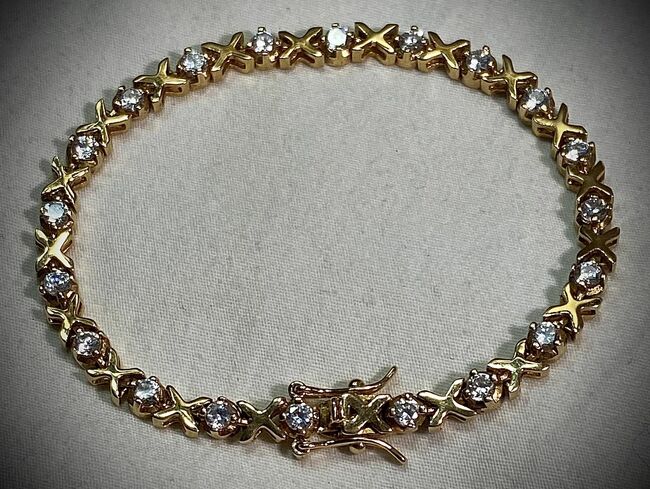 14K Yellow Gold XO (hugs n kisses) 8” Tennis Bangle Bracelet. 12 Grams