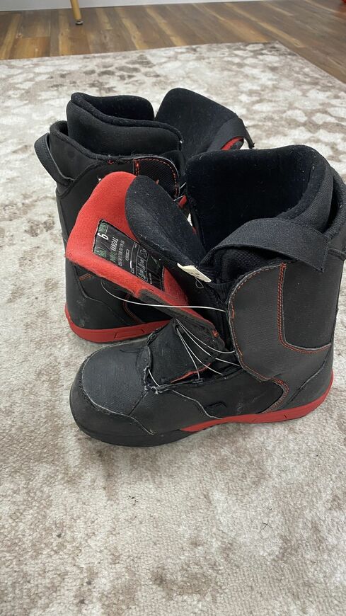 K2 Vandal Snowboard Boots Size 6