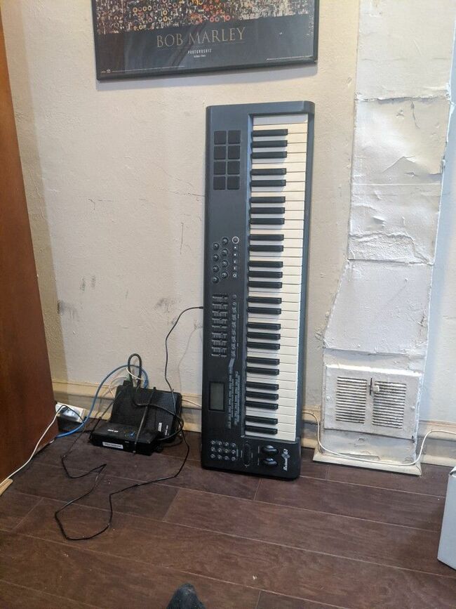 MINT* Axiom 61: M1 Audio.