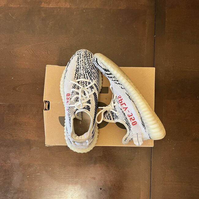Yeezy 350 Zebra