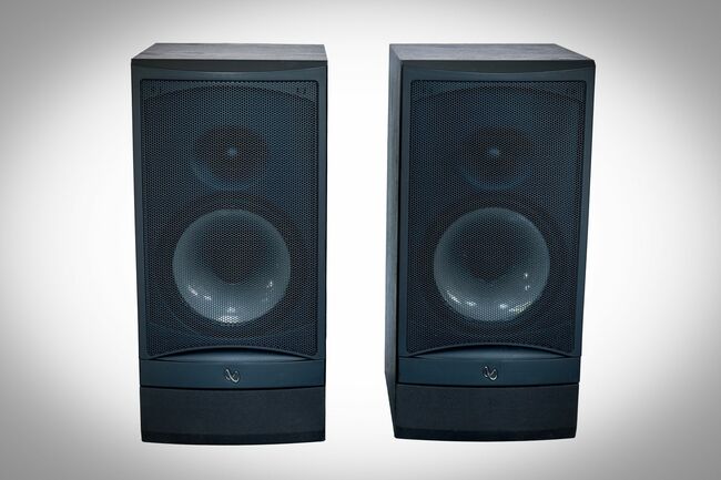Pristine Set Of Infiniti Reference 2000.3 Bookshelf Speakers For Sale!