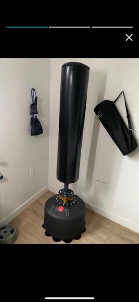 Freestanding Punching Bag 70''-205lbs
