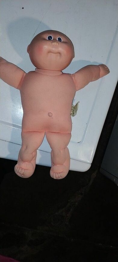 Rear vintage 79 to 82 Cabbage patch doll.