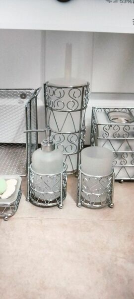 5 PC Bathroom Accessory Set