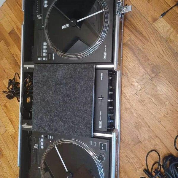 Rane 2 Mk12’s Turntables! With custom case!!!