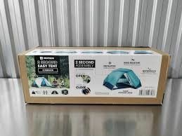 Decathlon Quechua, 2 Second Easy Waterproof Pop up 43.3 inches, 2 Person Camping Tent