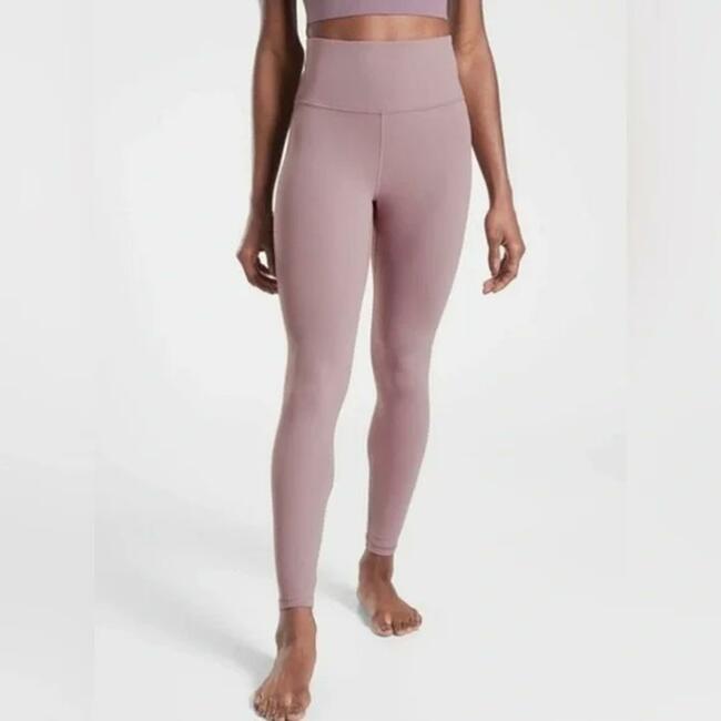 Athleta Ultra High Rise Elation 7/8 Tight in Flora Mauve Pink Medium