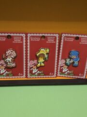 rawberry Shortcake Characters Scented Enamel Metal Pin Blind Box Combo Set