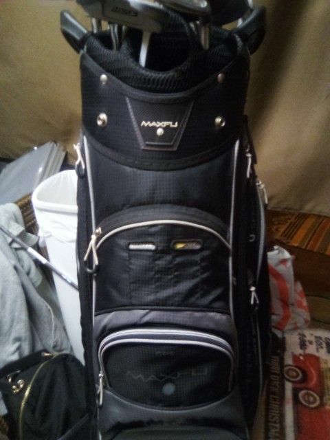 Maxfu Golf Bag/ 14 Titleist Gold Clubs