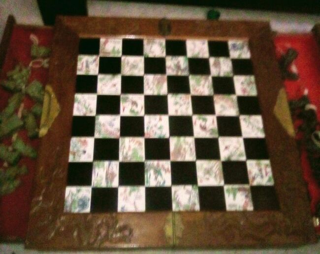 Vintage Chinese Chess Board Game (Collectable)