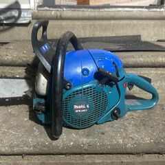 Makita DCS 6401   64cc Chainsaw 20”blade W/new Chain Works Strong!