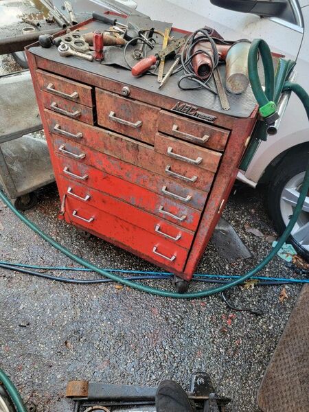 Mac Old  Toolbox Weight About 300 Pounds