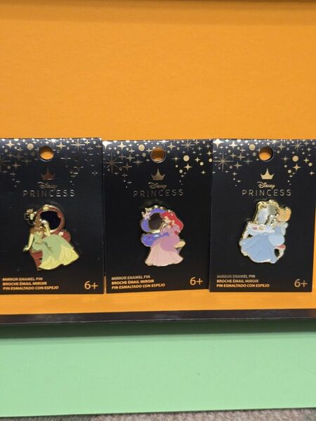 Disney Princesses Sitting In Front Of Vanity Enamel Metal Pin Combo Set