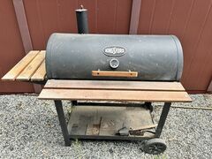 Kingsford Original Smoker, Black. Used Once.