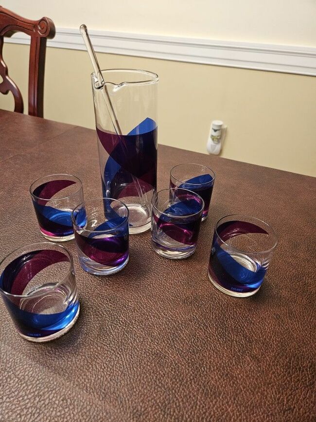6 Glasses with decanter