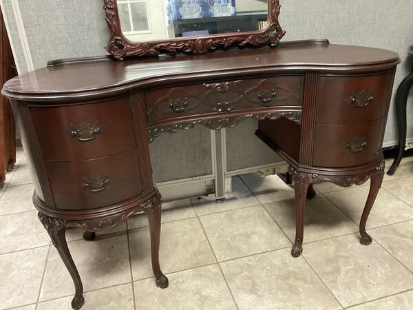 Antique 7 Piece Bedroom Set 1950’s