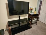 50 Inch TV With TV Stand