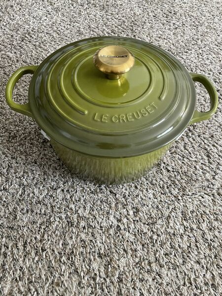 Le Creuset Signature Enameled Cast Iron Round Dutch Oven 4.5 Quarts Olive