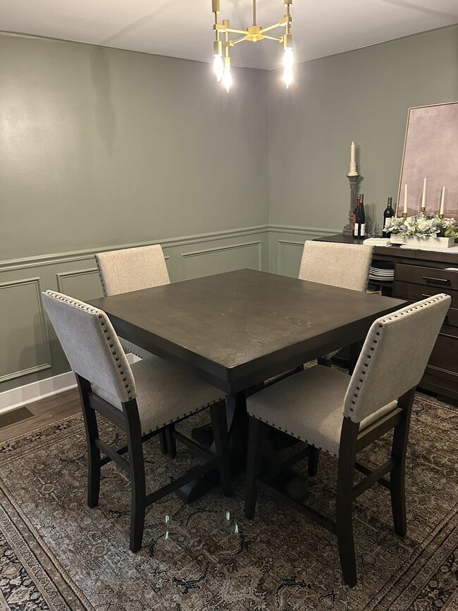 Counter height Table With 4 Chairs