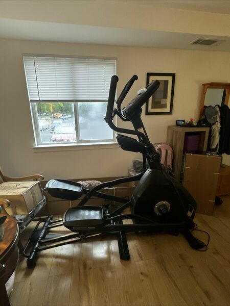 used nautilus e1618 black