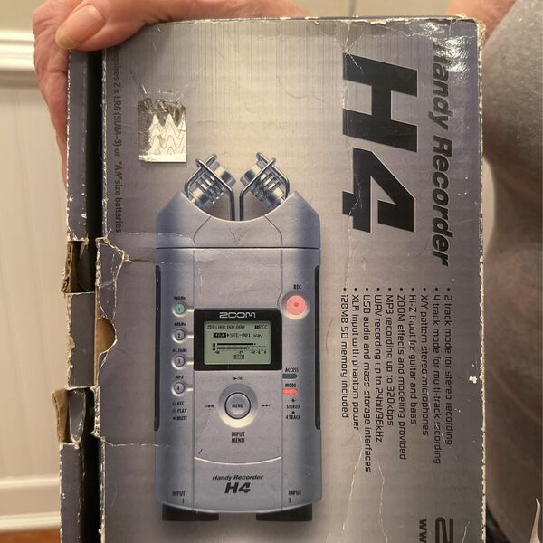 Zoom H4 Handy recorder