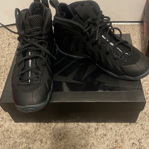 Nike little Posite One