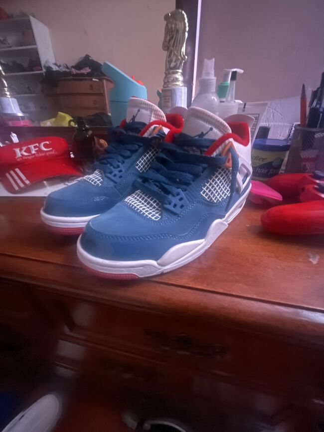 Jordan 4 Messy Room