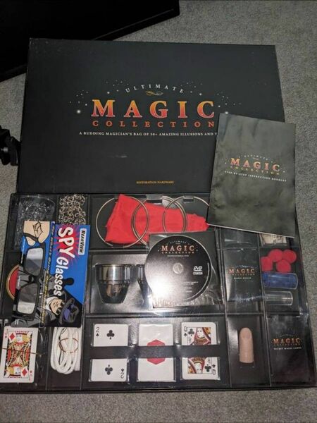 Deluxe Magic Set - New