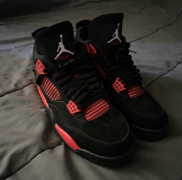 Jordan 4 Red Thunder